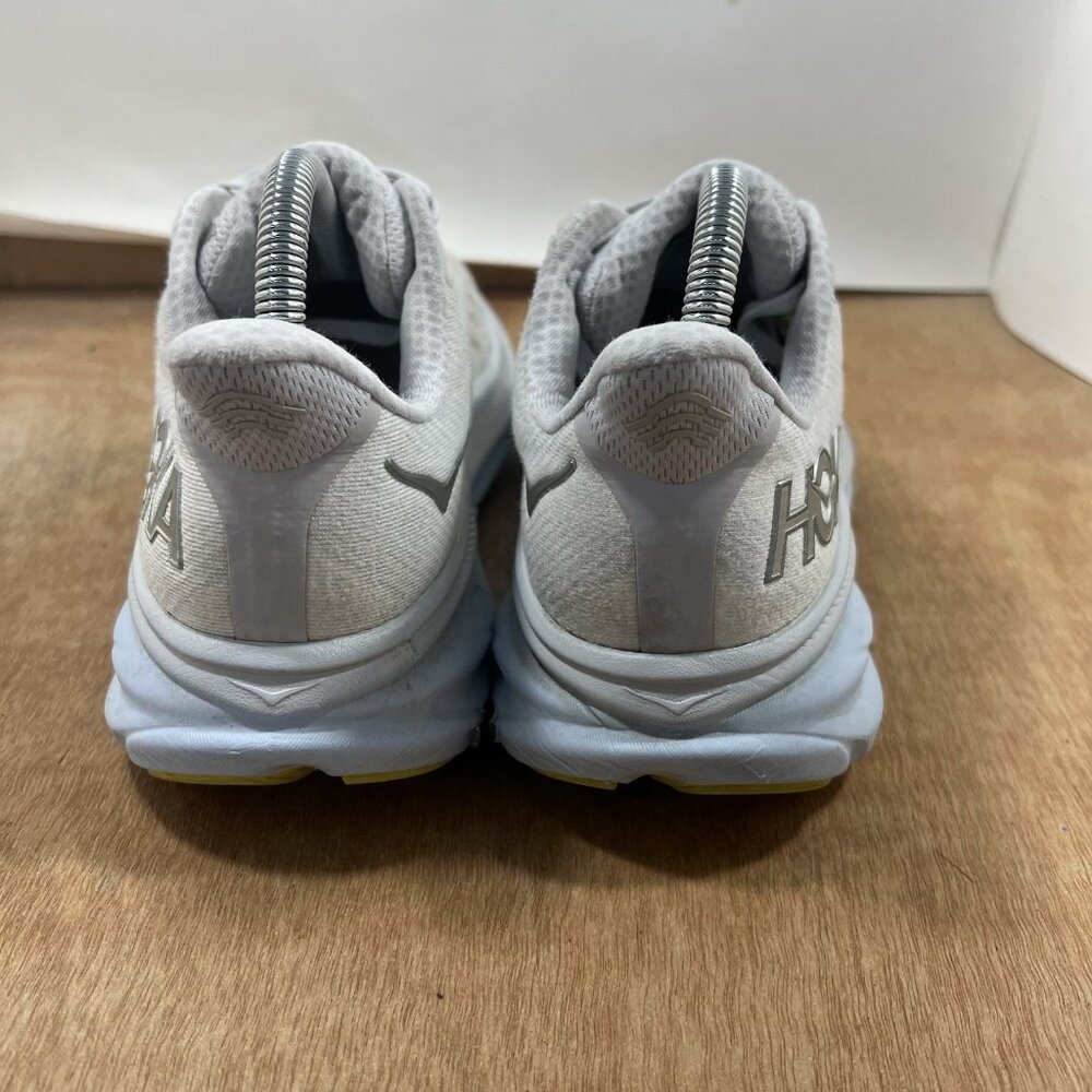 Hoka One One Clifton 9 Women's Size 8 B(Medium) Running Shoes White - Picture 4 of 9